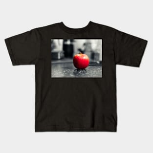 Red Apple with shades of red Kids T-Shirt